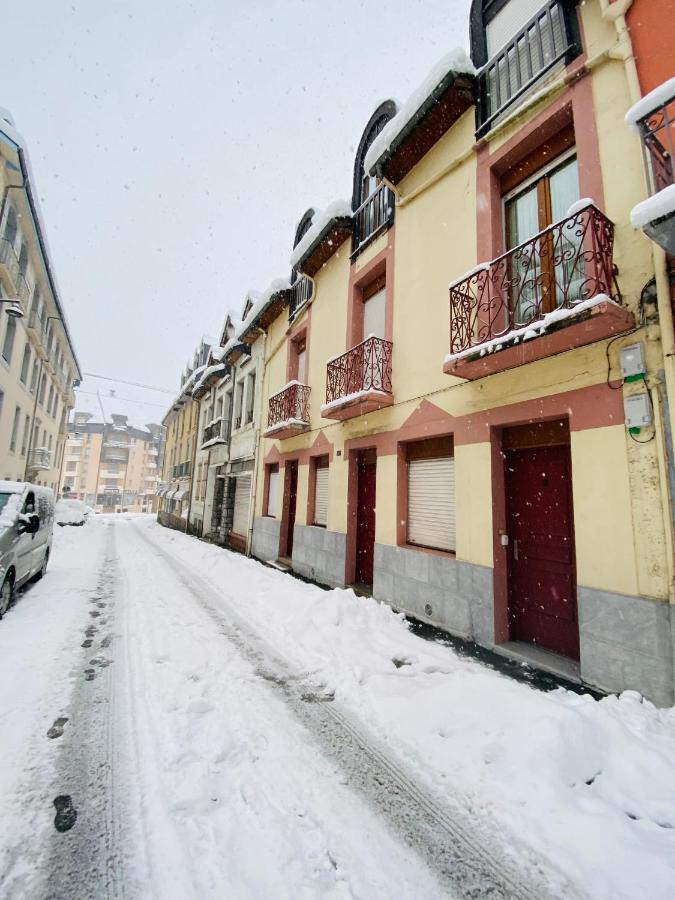 Le Navarre, Charmant T2 Familial Bien Equipe En Rdc , En Centre-Ville Cauterets Exterior photo